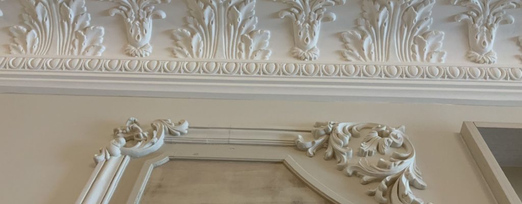 corniche-en-platre Corniche en plâtre : L'élégance intemporelle pour votre intérieur